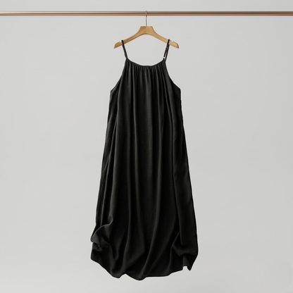 שמלת גב פתוח קלילה ומחמיאה