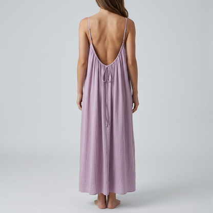 שמלת גב פתוח קלילה ומחמיאה