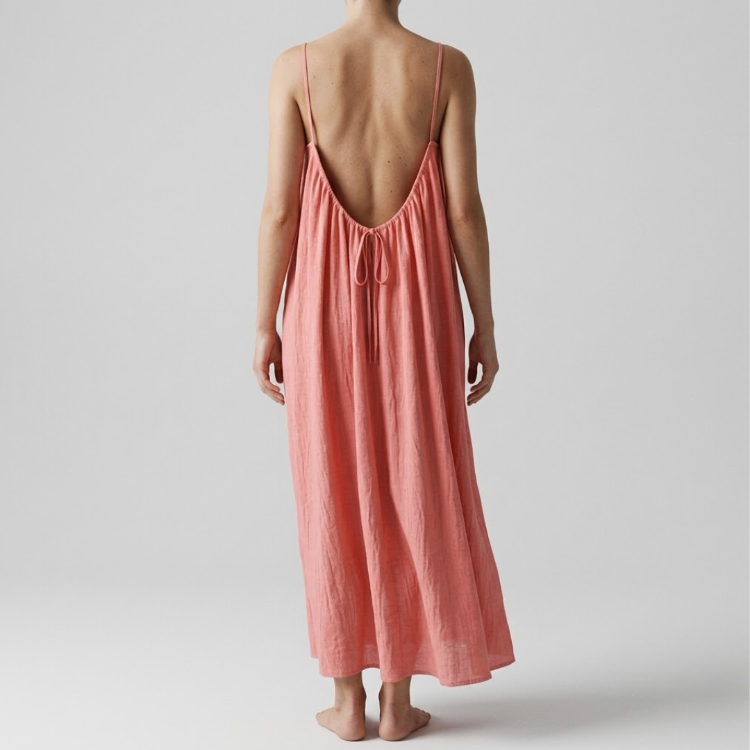 שמלת גב פתוח קלילה ומחמיאה