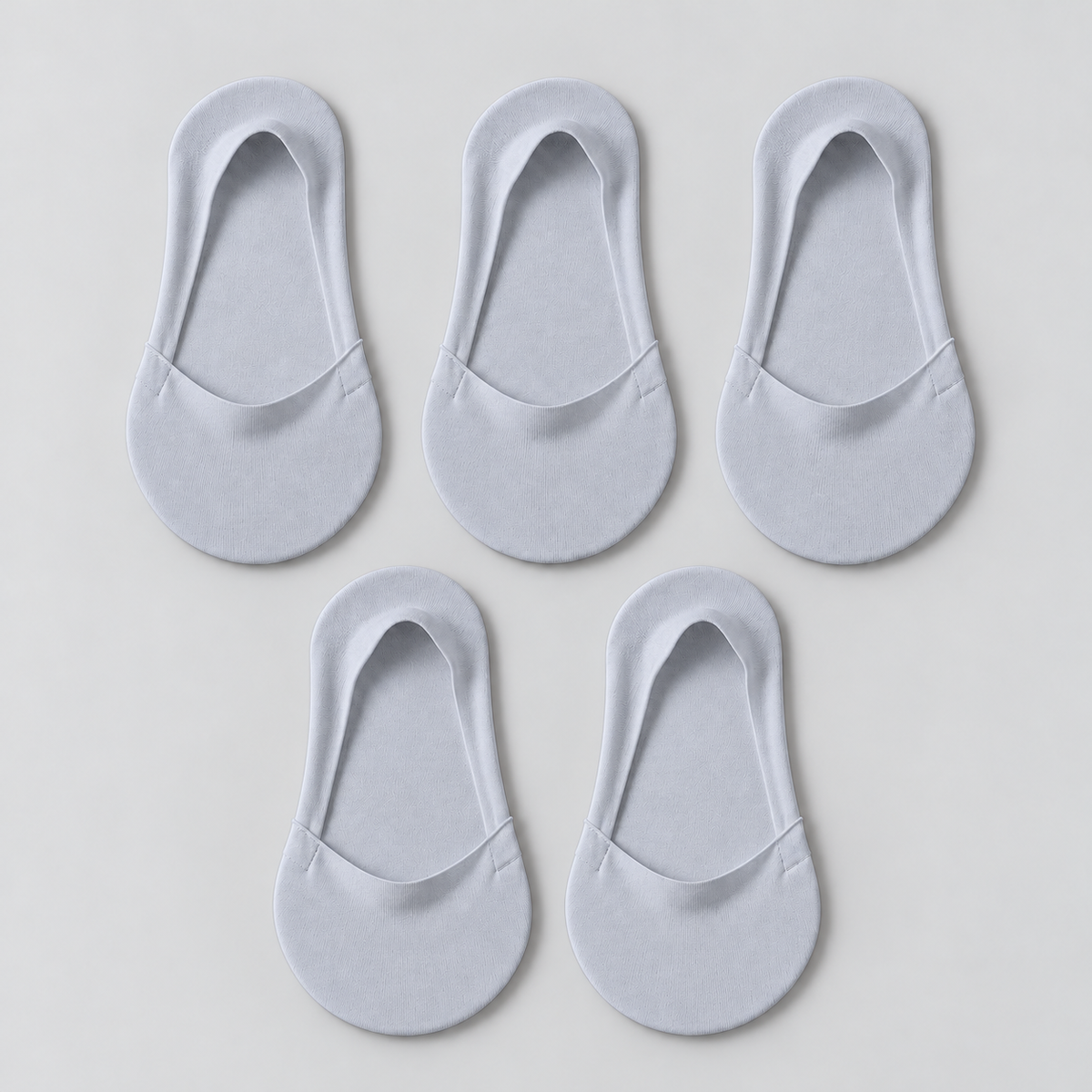 Five light-gray low-cut socks with smooth opening edges; pack contains 5 pairs.